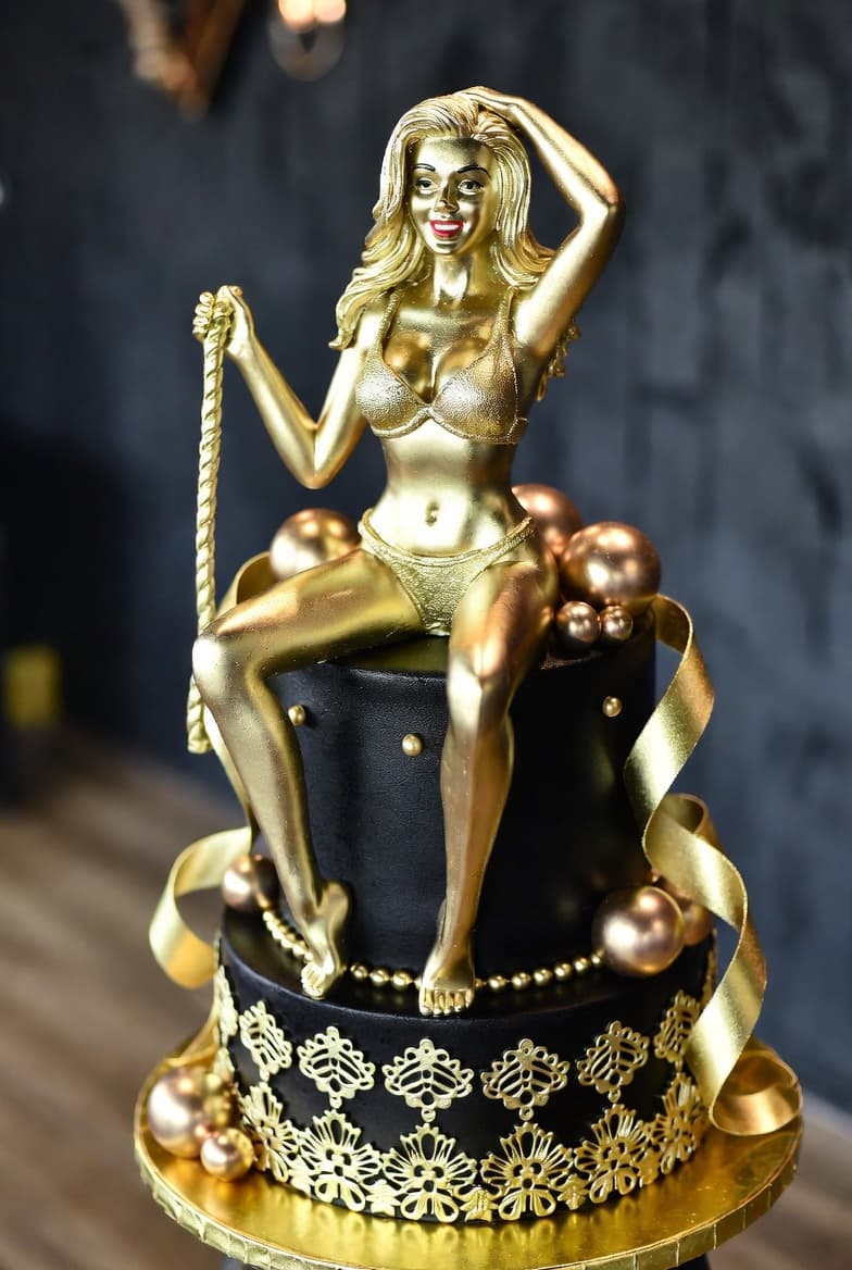 Bachelor cake delivered in Delhi