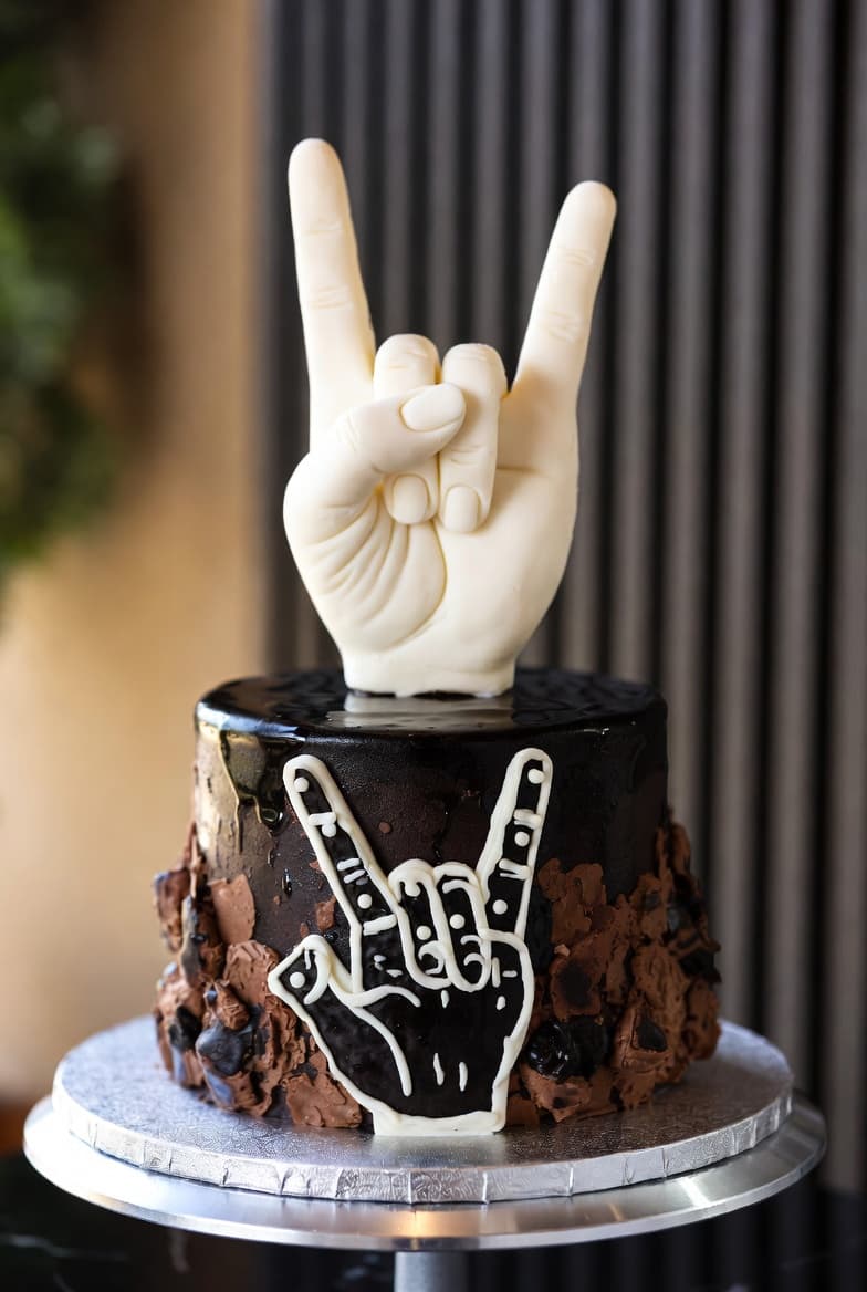 15 Best Bachelor Cake Designs for Delhi Parties 2025